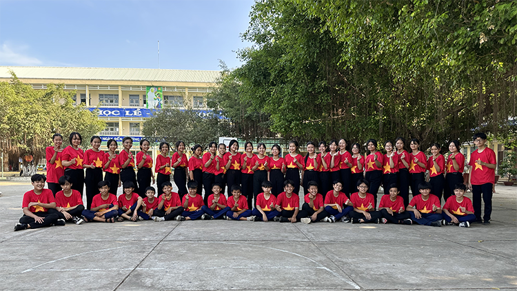 Lead with Lof Flashmob – Trường THCS Tạ Thị Kiều