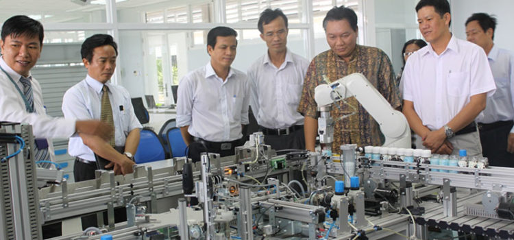 Để khoa học Việt Nam tiếp cận gần hơn với khoa học thế giới