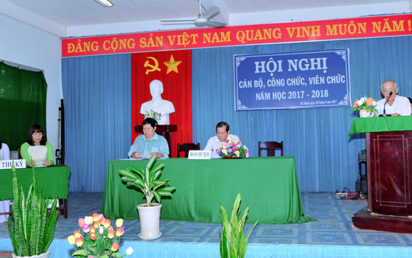 Hội nghị cán bộ công chức năm học 2017-2018