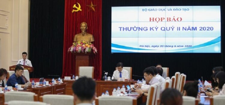 Học sinh THCS, THPT được giảm 2 tuần học trong năm học 2020-2021