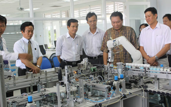 Để khoa học Việt Nam tiếp cận gần hơn với khoa học thế giới